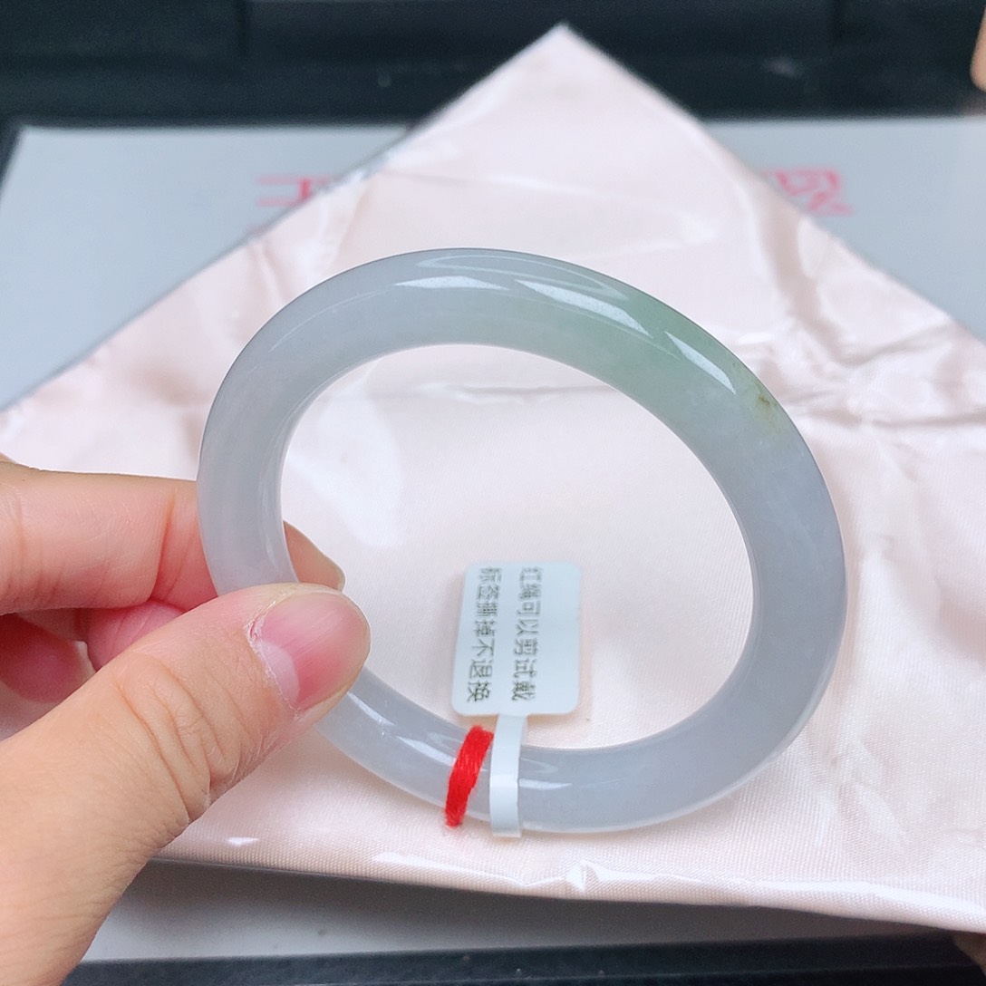 未镶嵌手镯（圆镯）翡翠福**满50圈