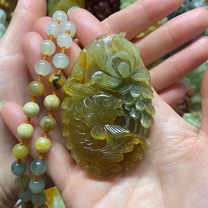 岫玉未镶嵌吊坠(赠链)