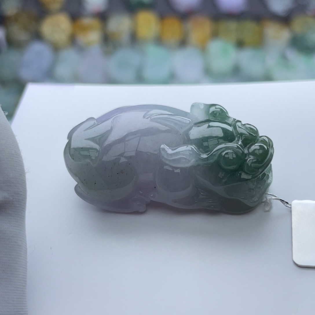 翡翠颈饰未镶嵌貔貅