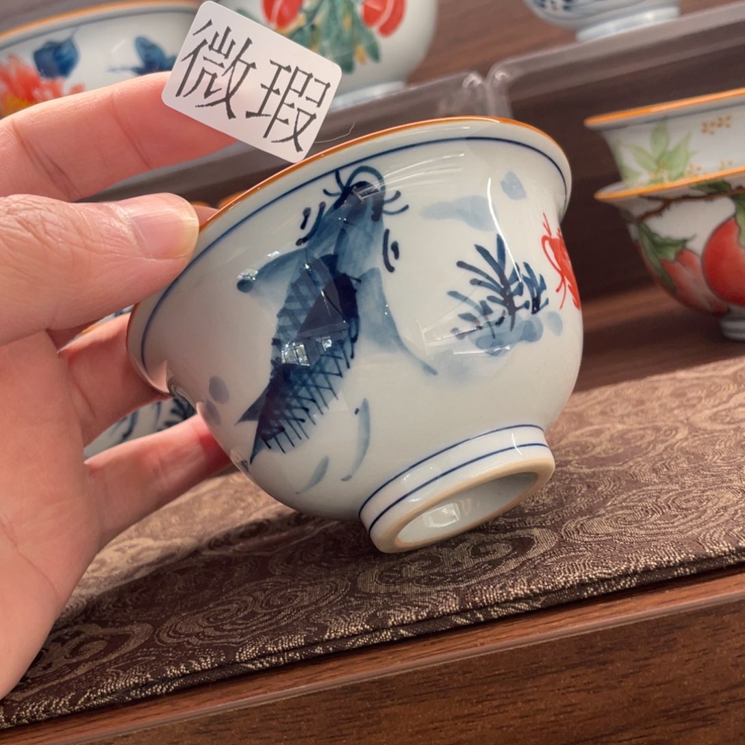 釉下手绘茶具微瑕