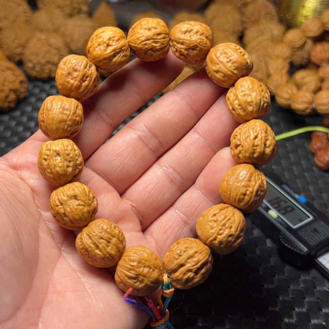 文玩核桃手串尺寸17三围