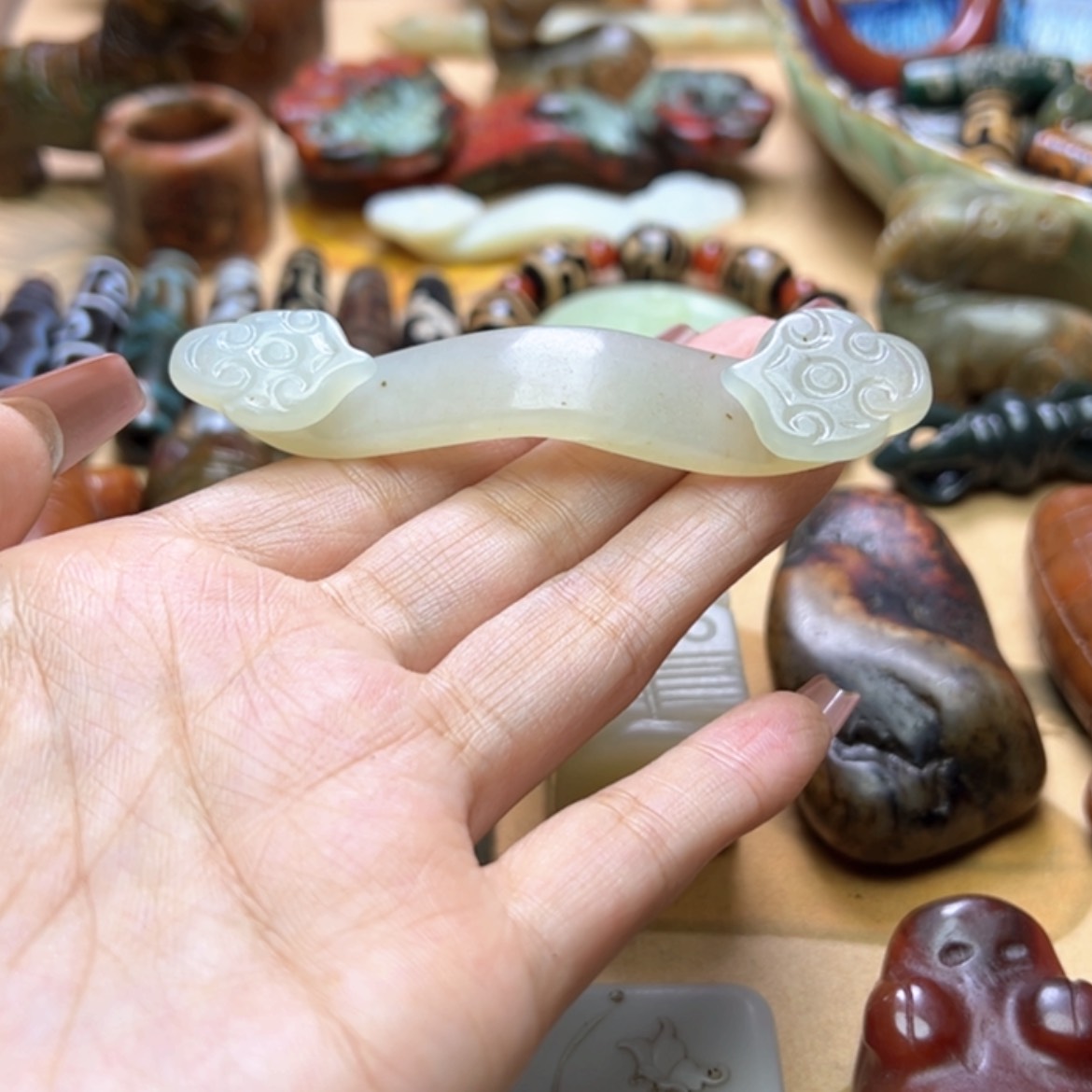 【闪购商品】蛇纹石玉颈饰未镶嵌