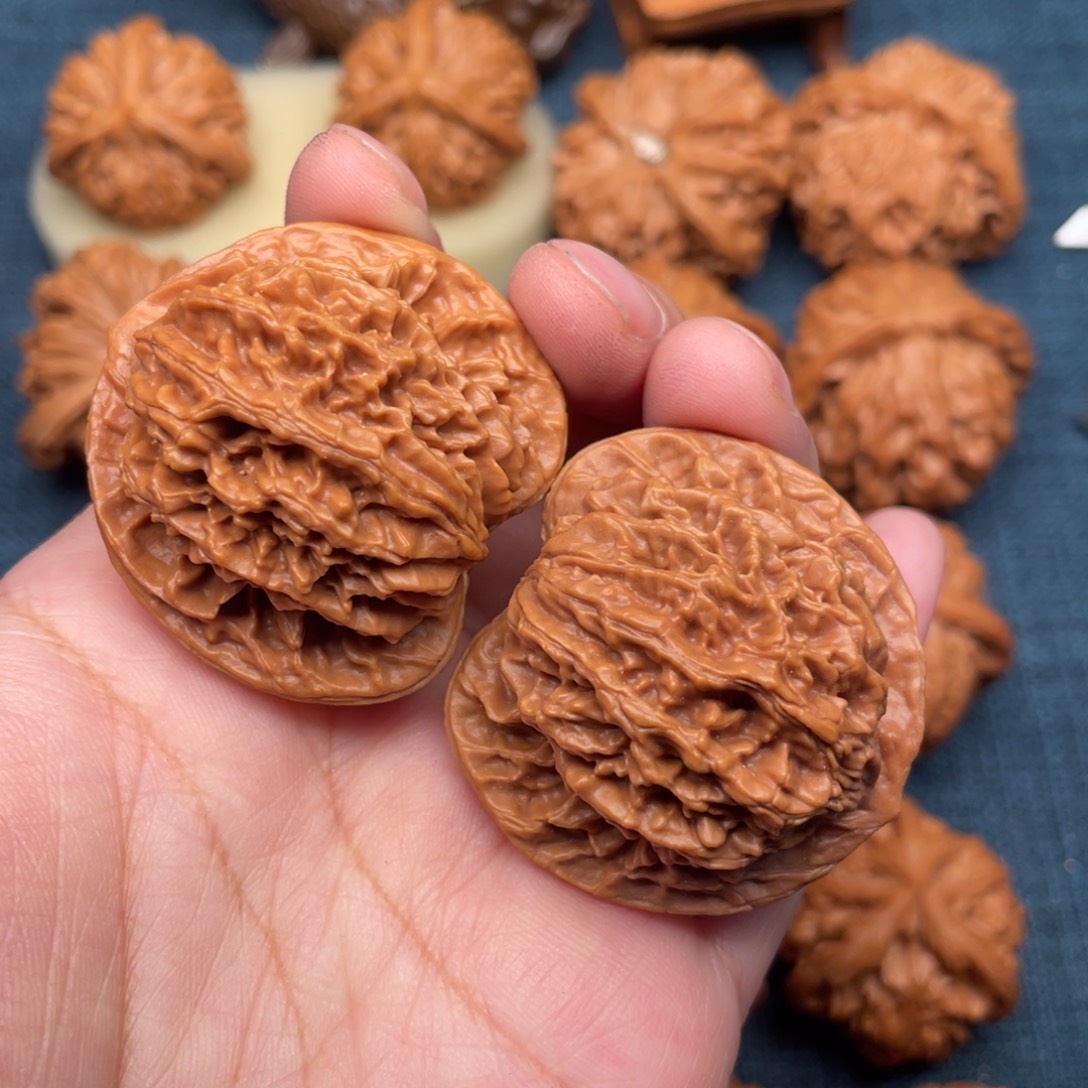 文玩核桃把件41桃心盘龙纹全品老款