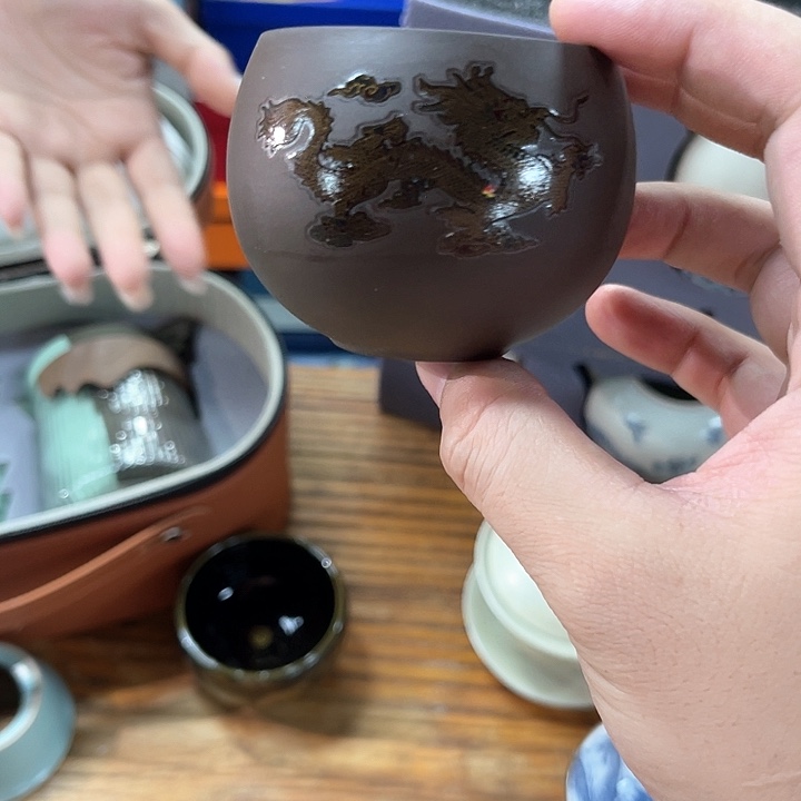 孤品茶具套装等。