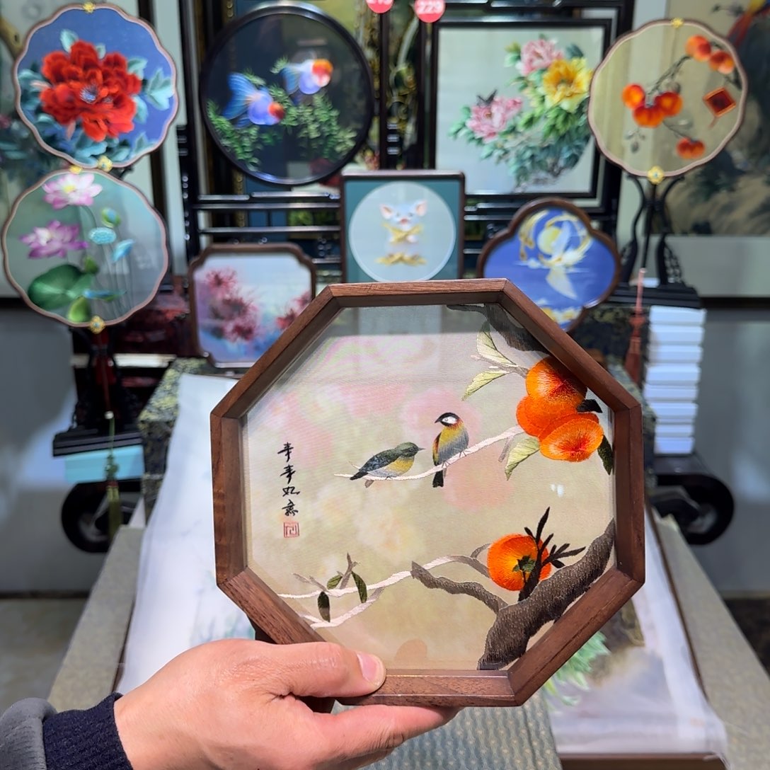 刺绣刺绣工艺精湛