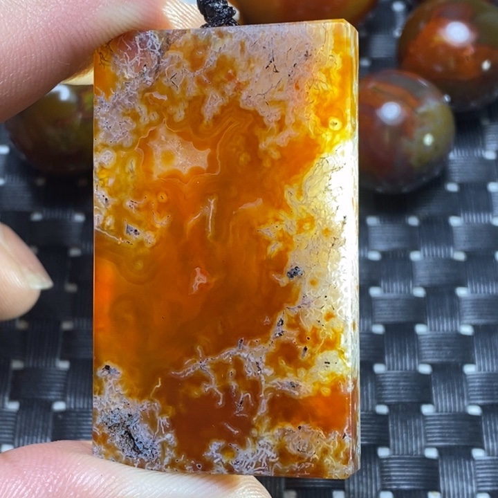 玛瑙/玉髓颈饰未镶嵌(