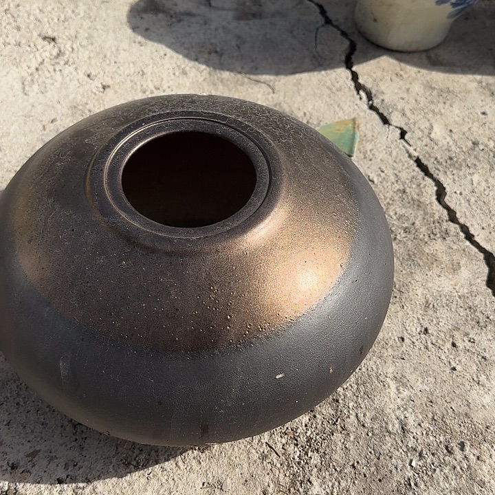 微瑕景德镇陶瓷手工花瓶