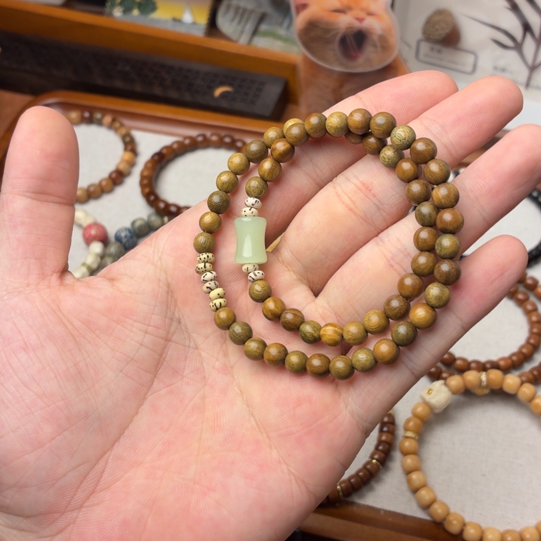 手串/手链维腊木（绿檀）