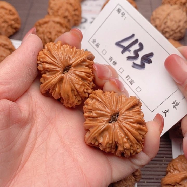 文玩核桃吊坠38楼子435