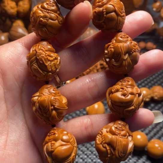 橄榄核吊坠瑞兽弥勒