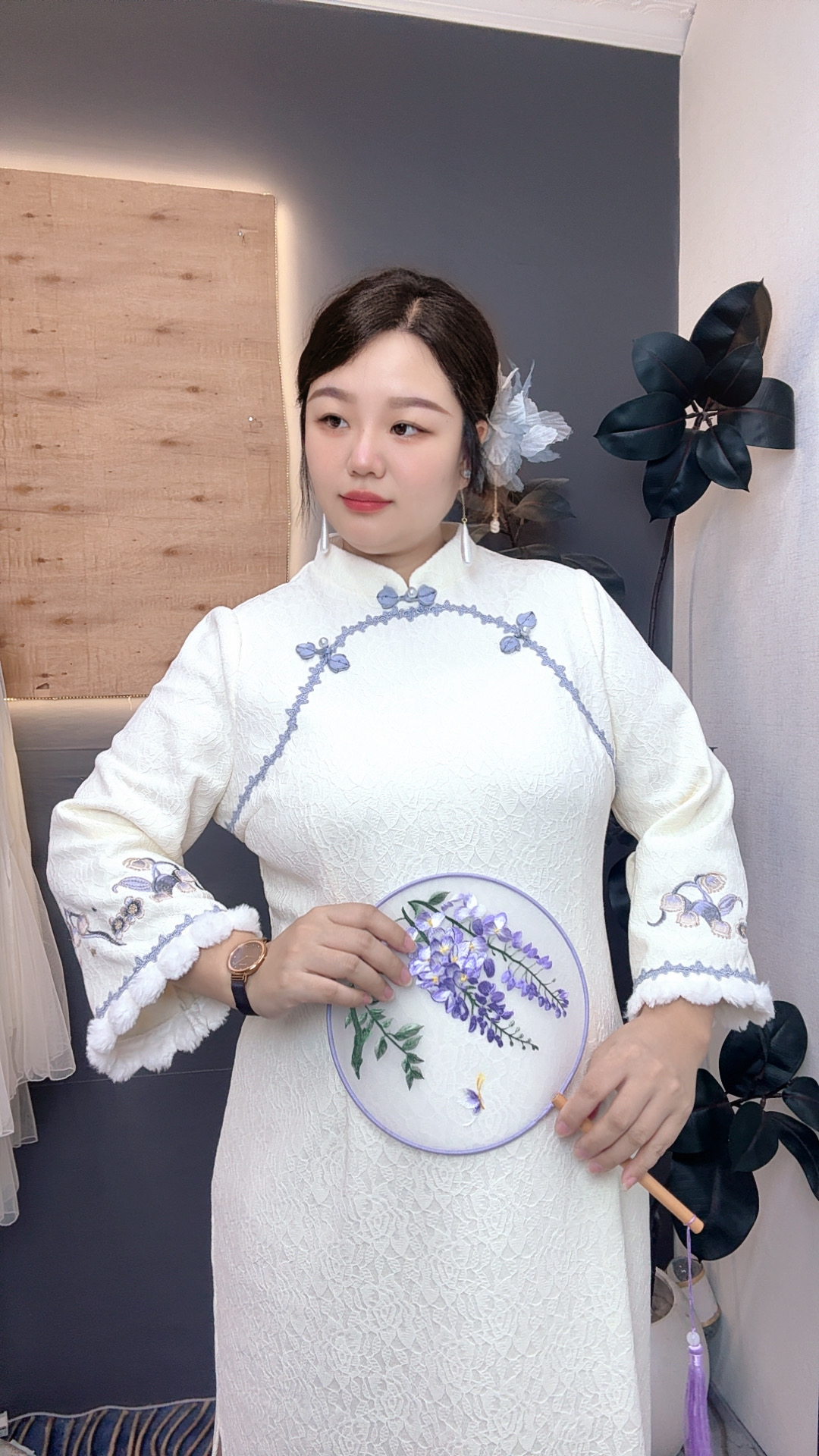 码加加31841复古温柔改良旗袍裙撞色拼接毛领冬季加绒大码连衣裙