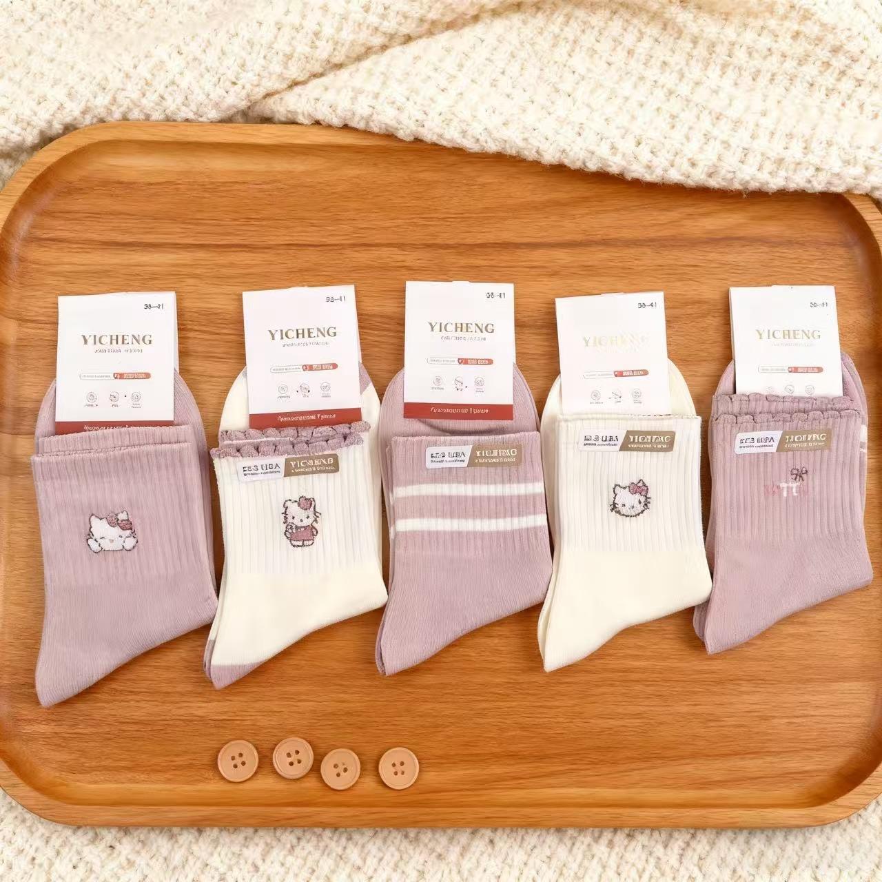 Hello Kitty袜子女纯棉中筒秋冬款防臭透气全棉学生女袜