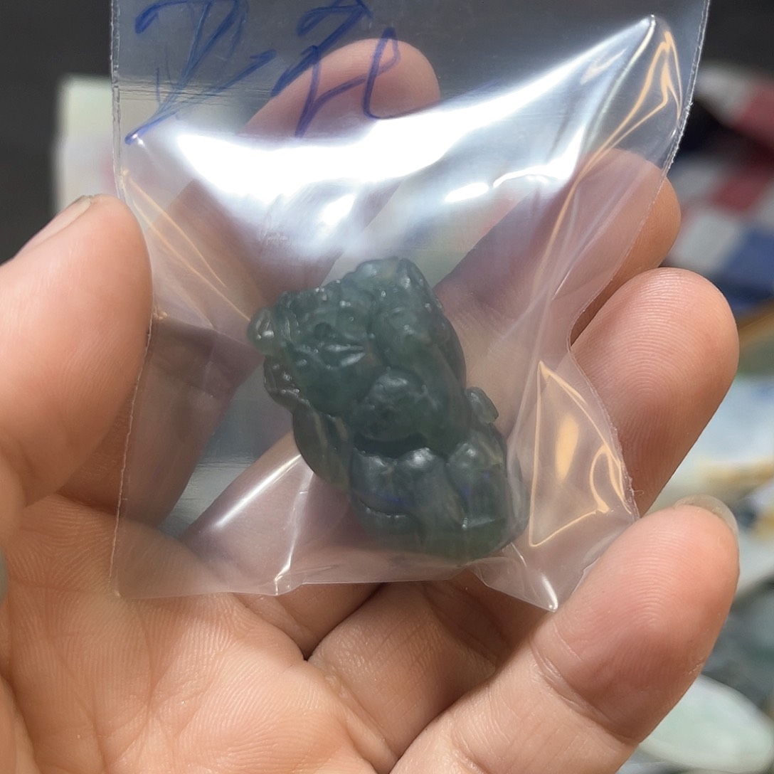 未镶嵌挂件翡翠五**肉貔恘