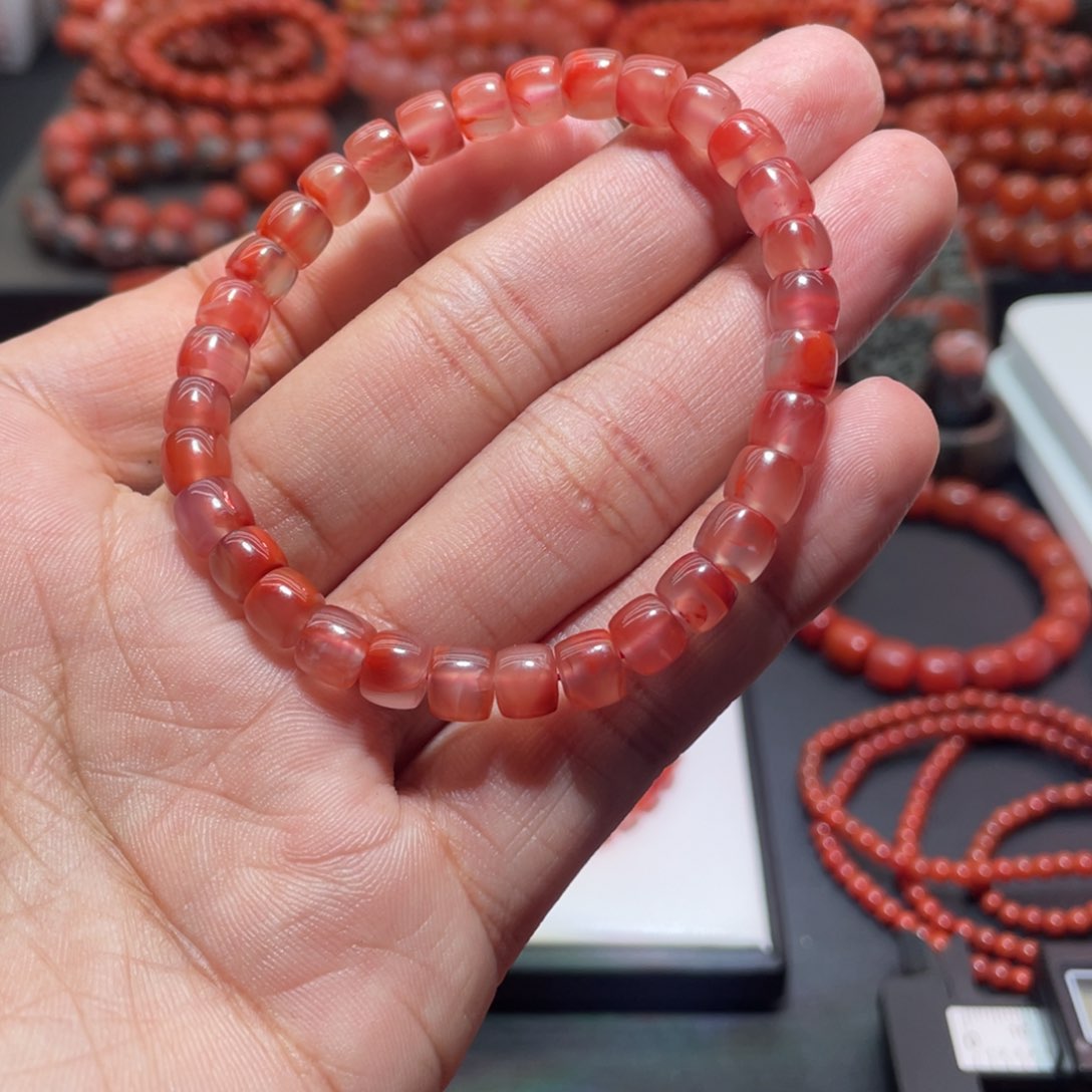 南红玛瑙手链未镶嵌