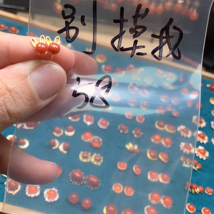 南红玛瑙耳钉银S925镶嵌