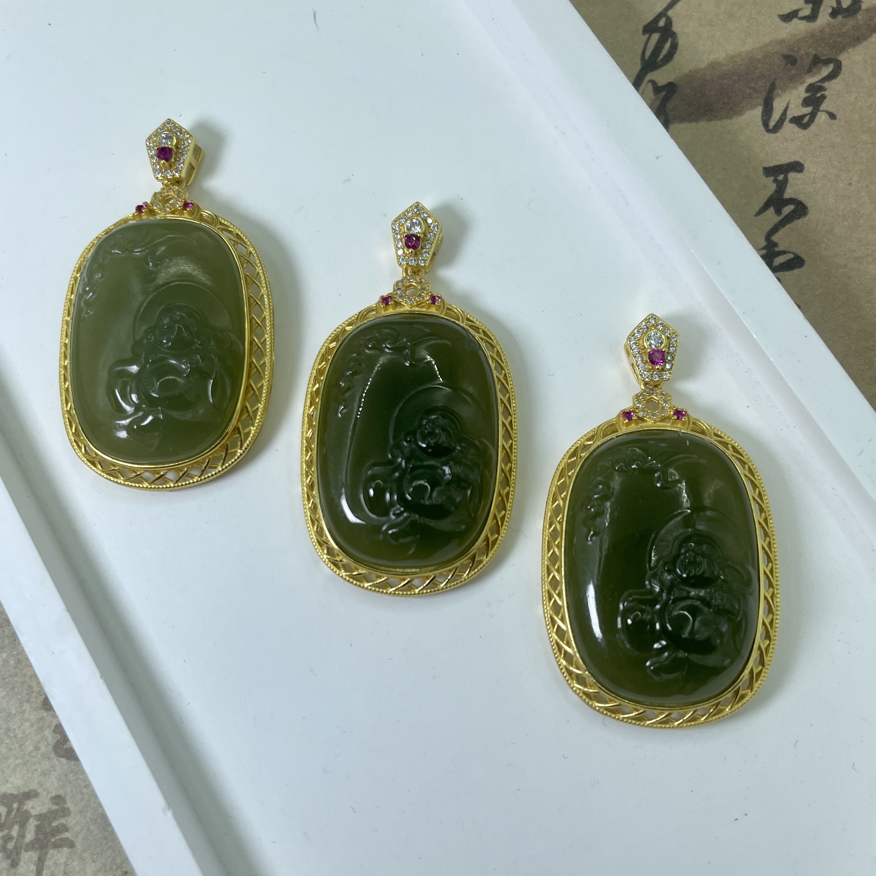 夏日珠宝 天然和田玉弥勒佛镂空吊坠多样性发货拍一发一H177