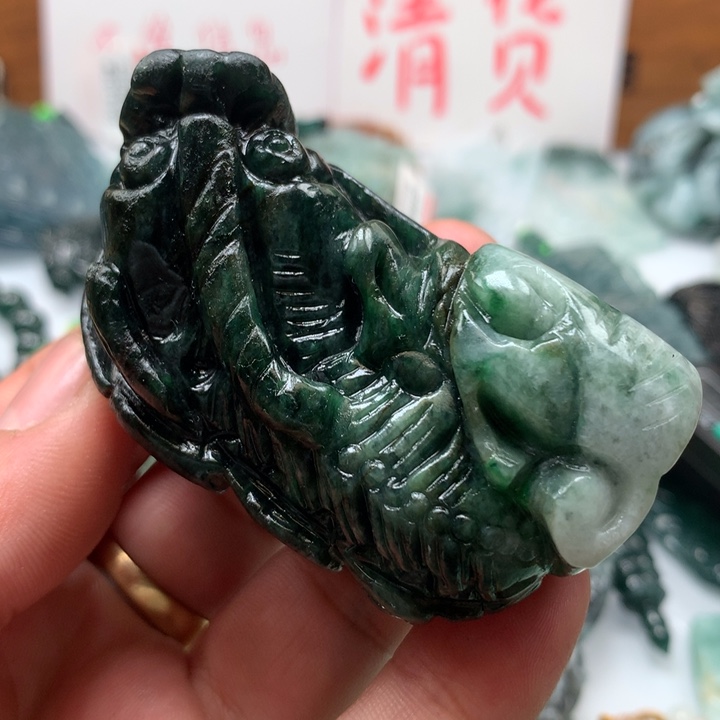 翡翠颈饰未镶嵌保真天然a货翡翠