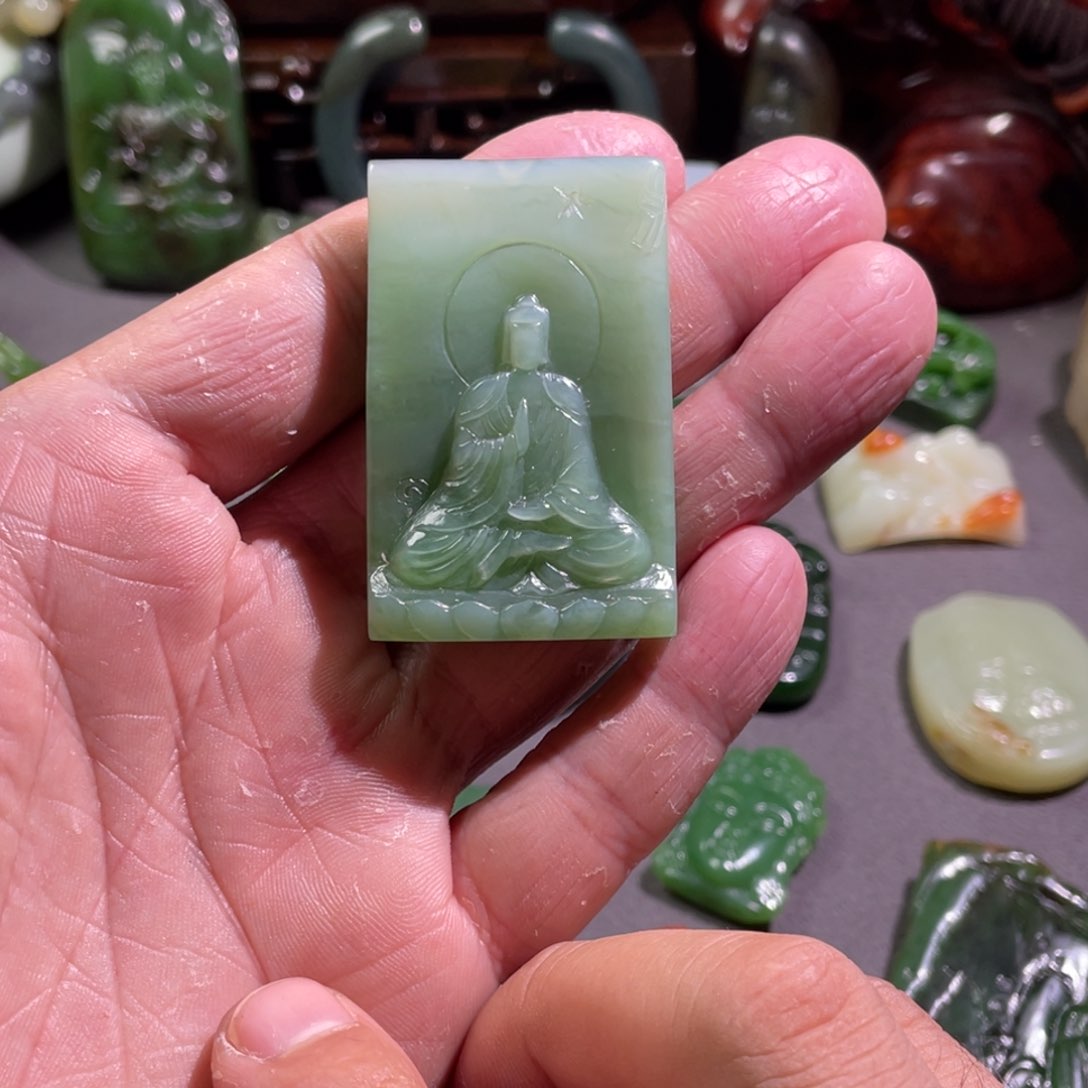 颈饰未镶嵌和田玉