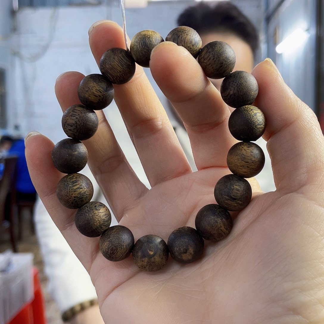 沉香手串S***N棋楠老白棋圆珠单圈1.3/16克多样性发一