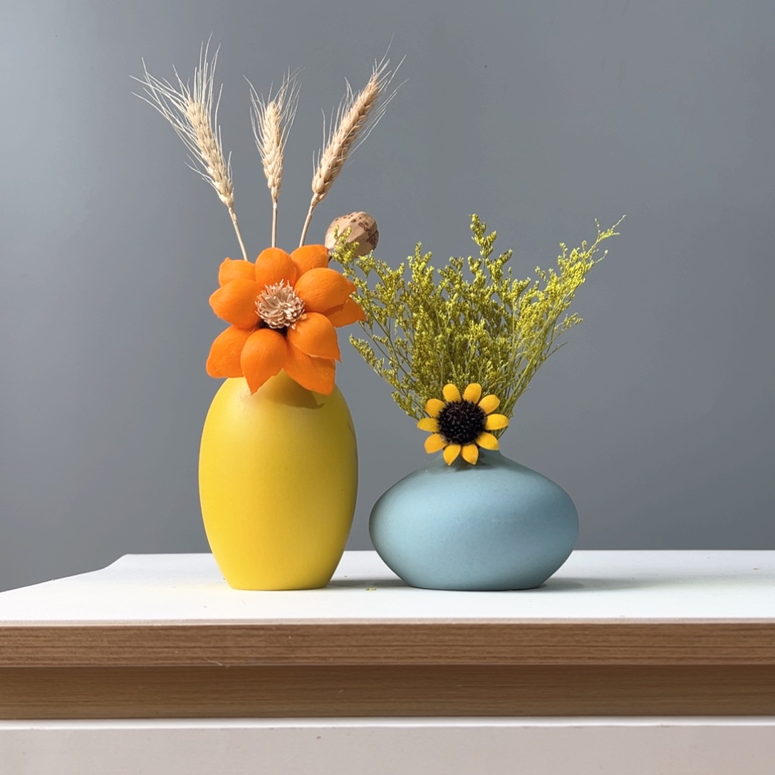 瓶花瓶带花高度20-30厘米左右 