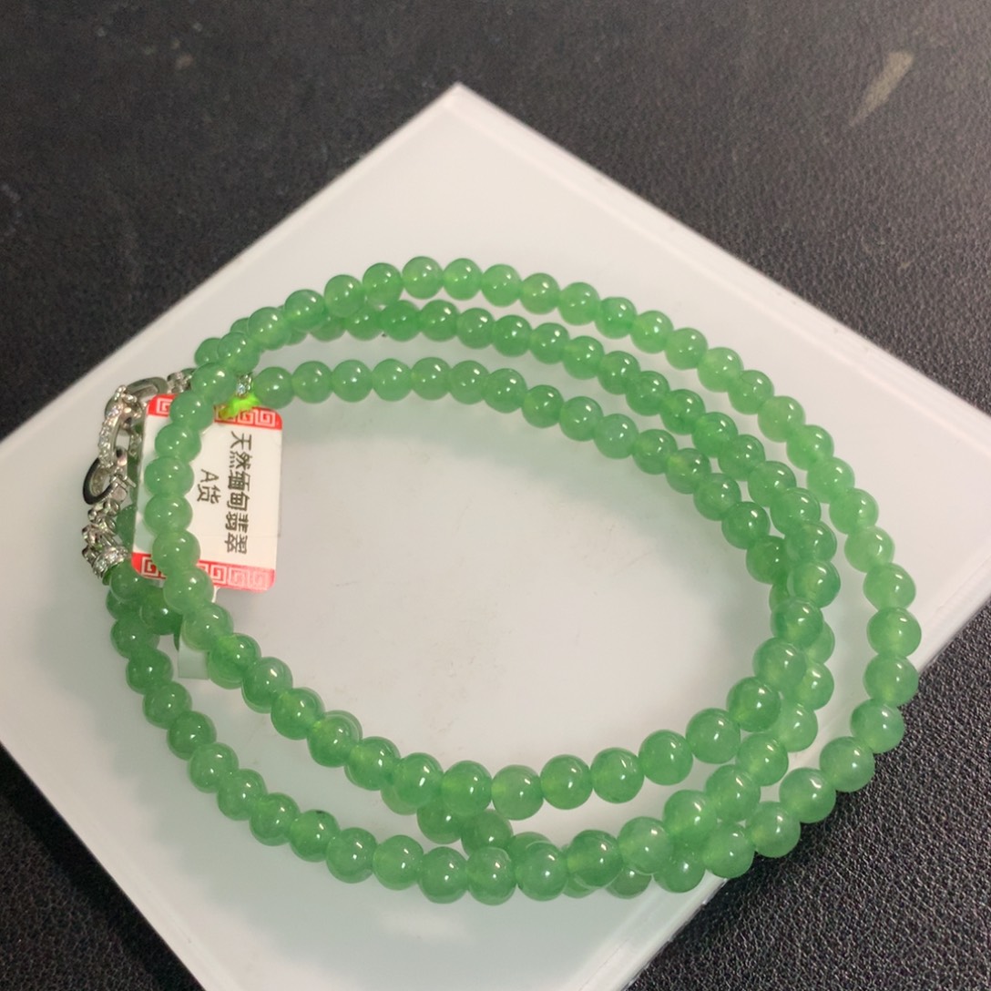 翡翠未镶嵌颈饰项链