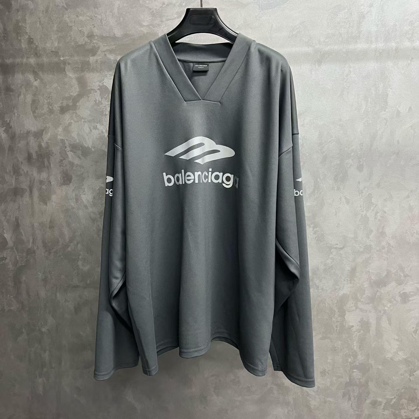 balenciaga灰色图案V领休闲宽松滑雪衣长袖T恤/M