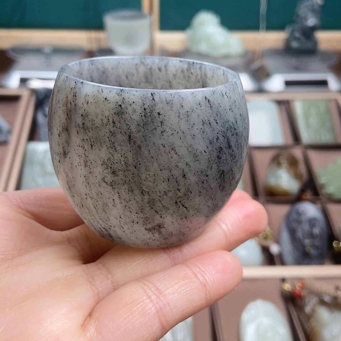 和田玉（糖玉）颈饰未镶嵌