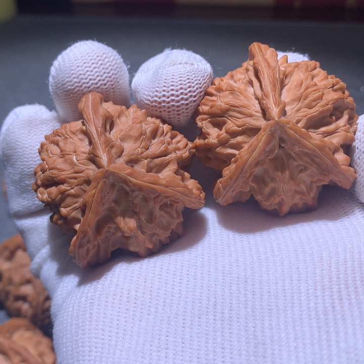 把件文玩核桃44全品盘山三棱