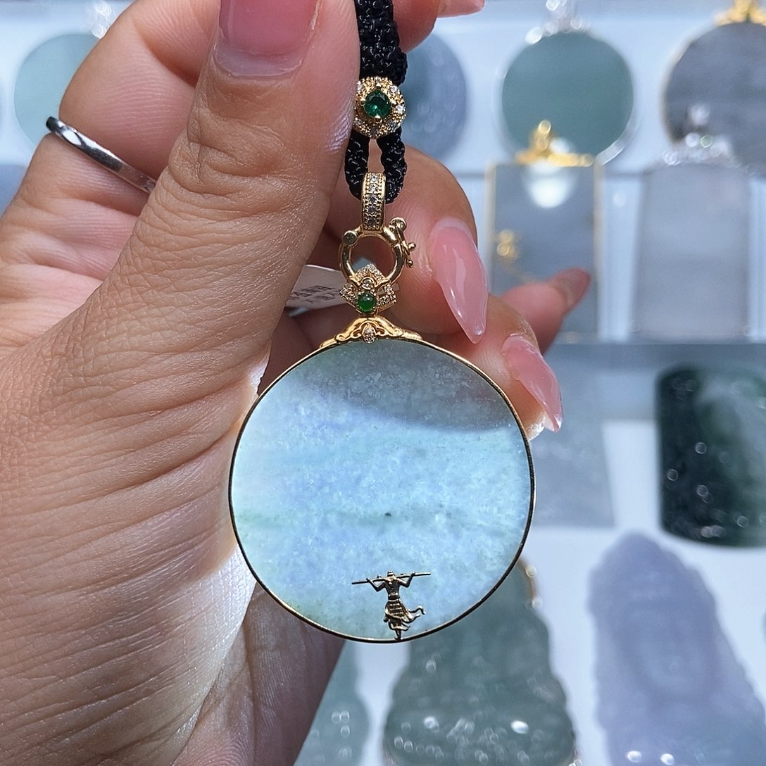 翡翠颈饰18K金镶嵌缅甸