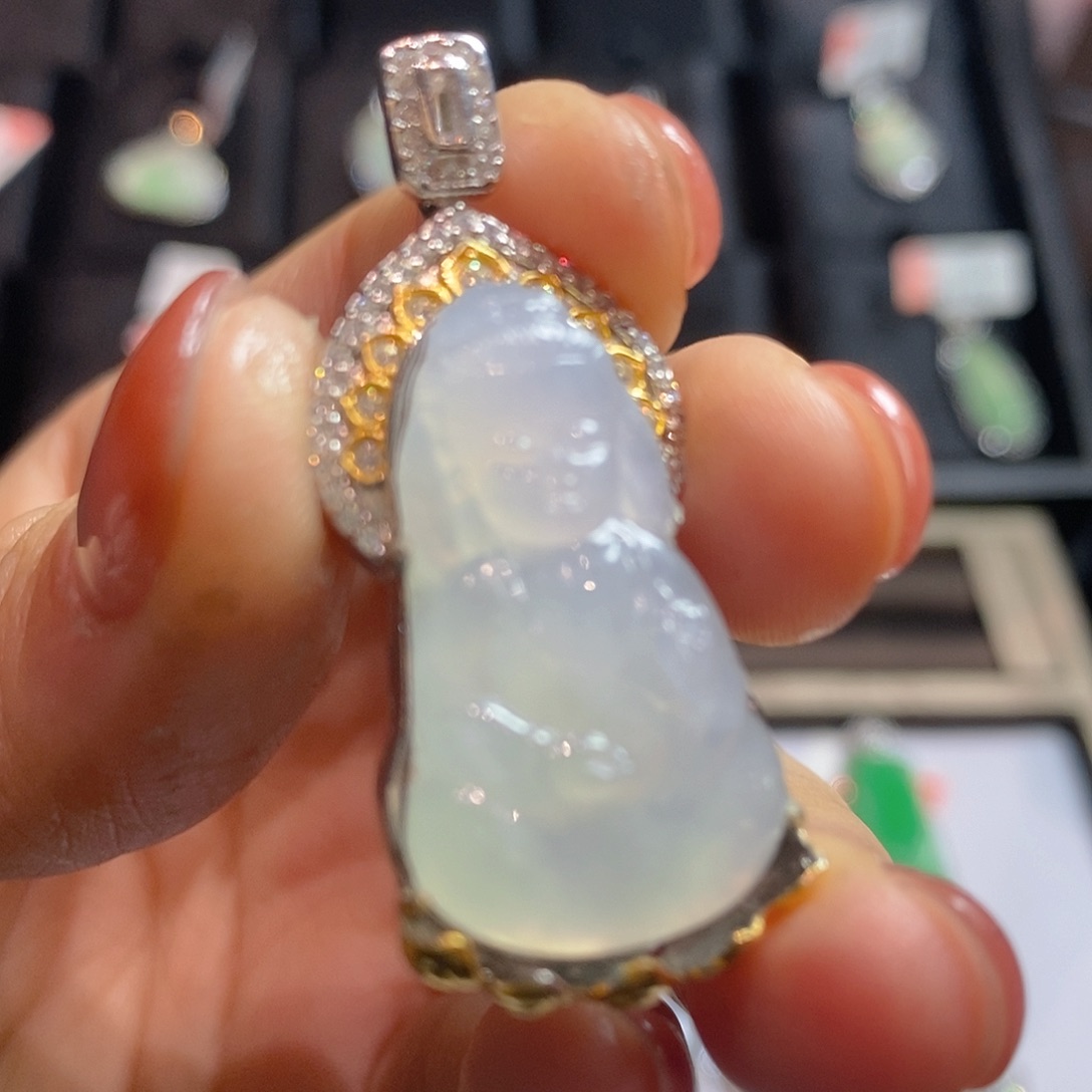 翡翠颈饰银S925镶嵌天然翡翠