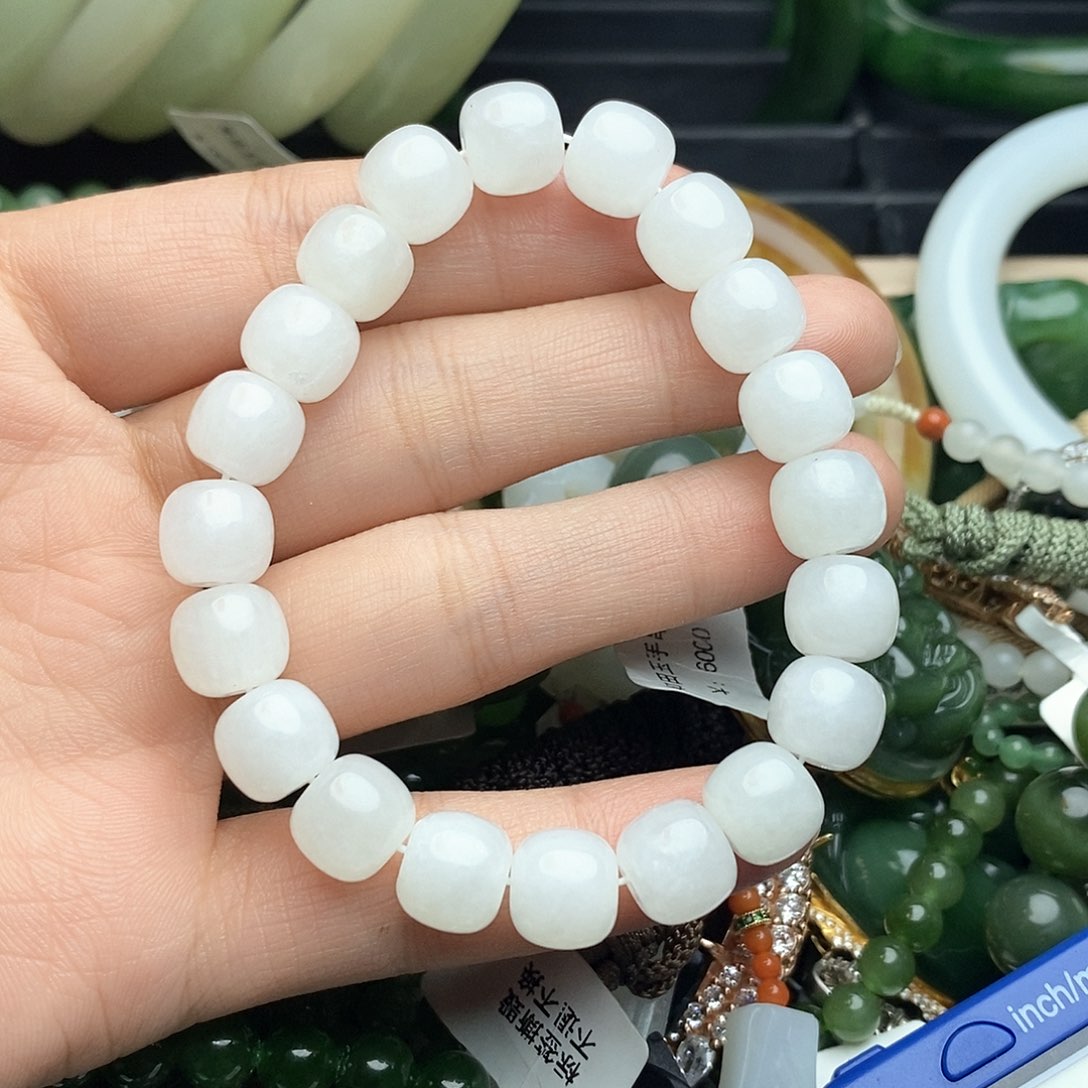 和田玉手串未镶嵌