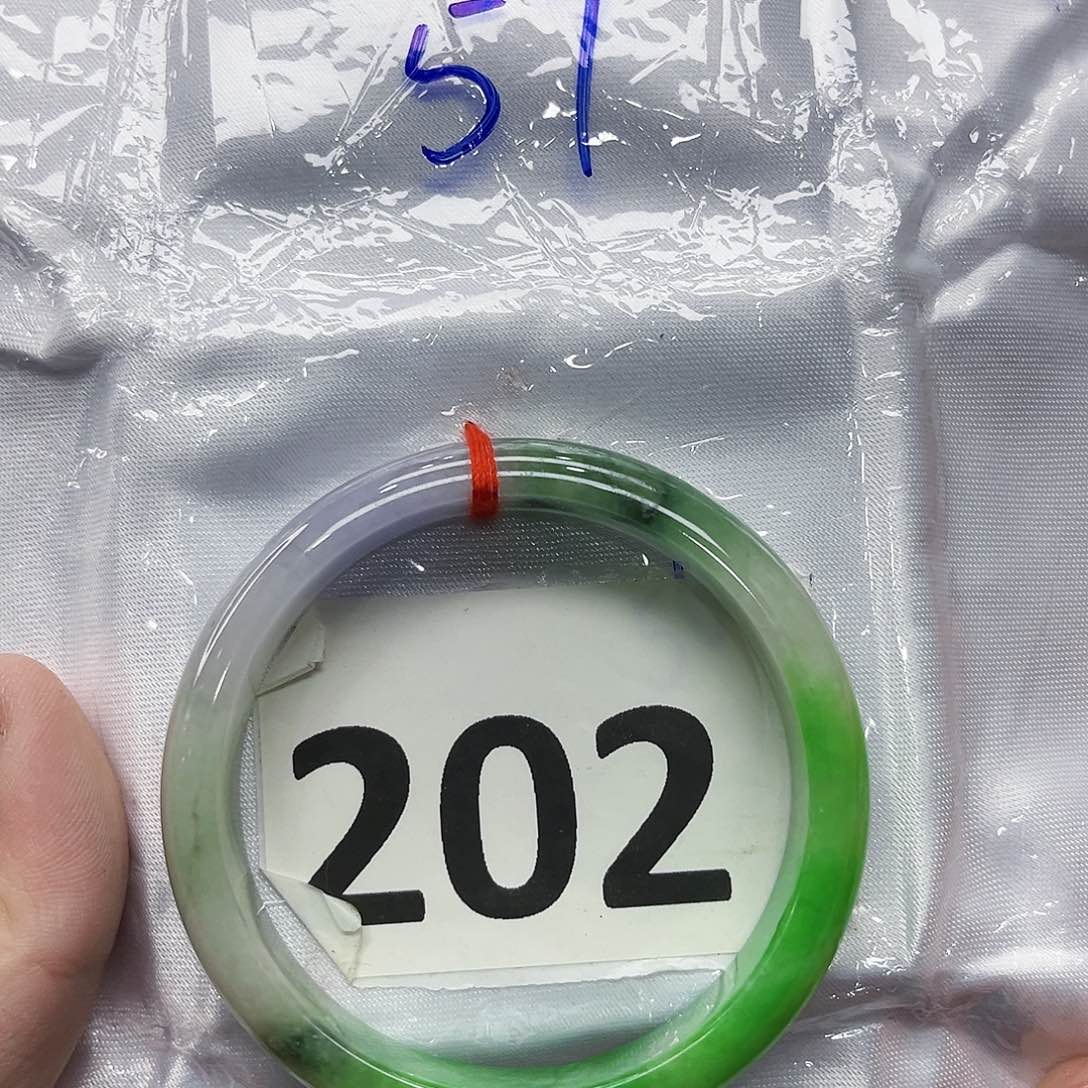 翡翠手镯未镶嵌多样性