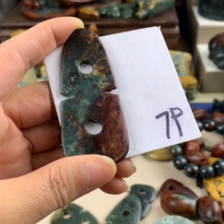 岫岩河磨玉（透闪石质玉）手把件未镶嵌o****m