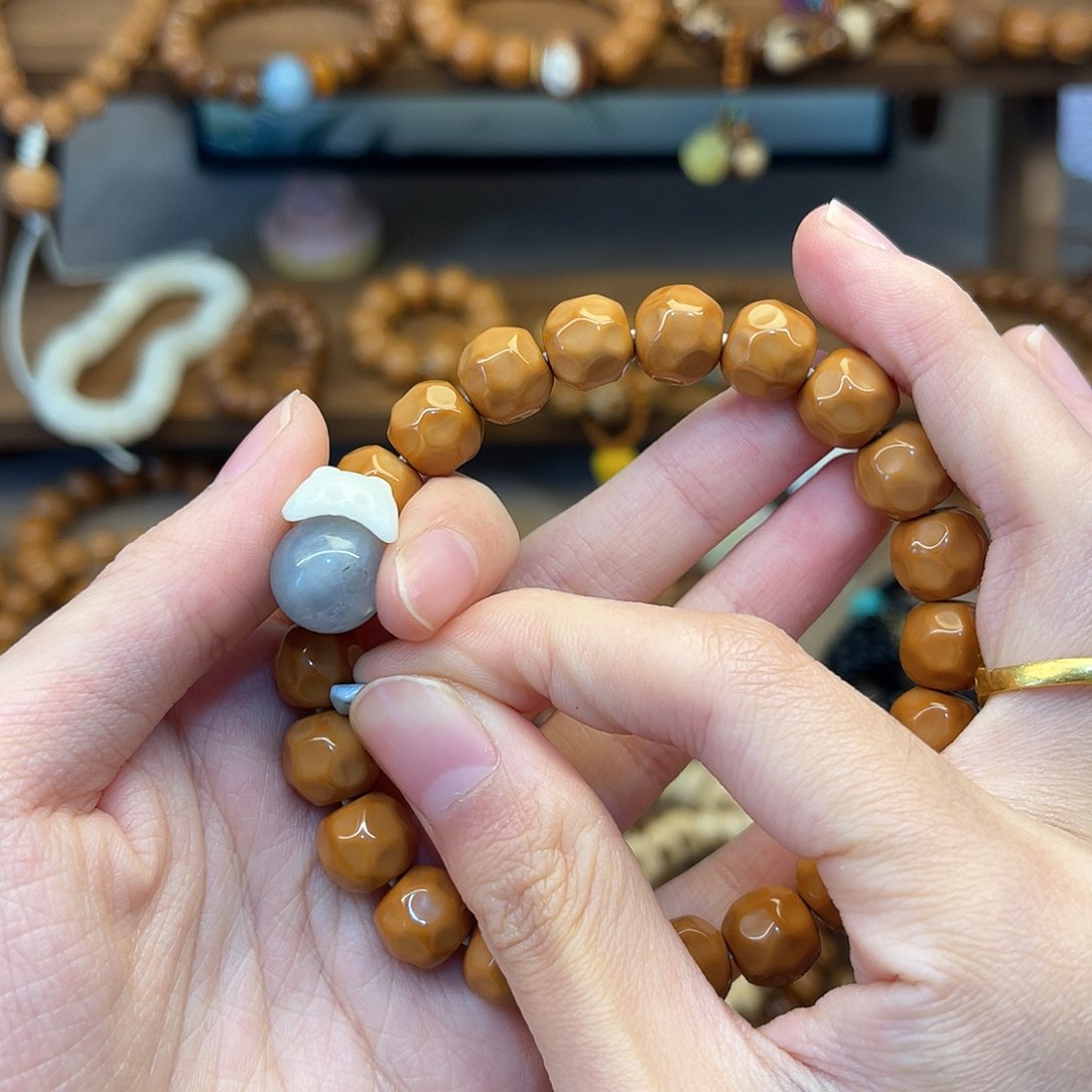 猴头核桃手串朵***搭配趴趴猫和圆珠 加隔片