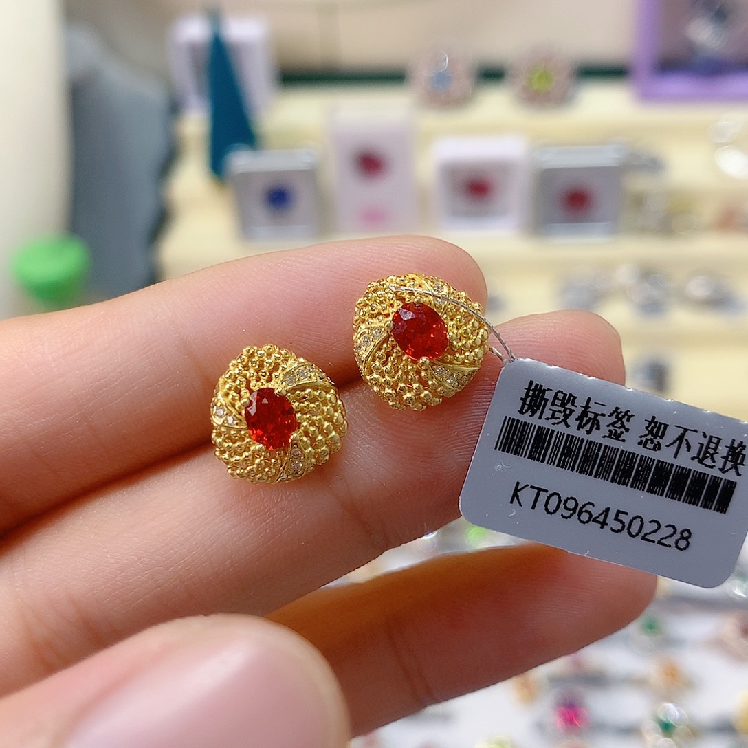 蓝宝石耳钉银S925镶嵌