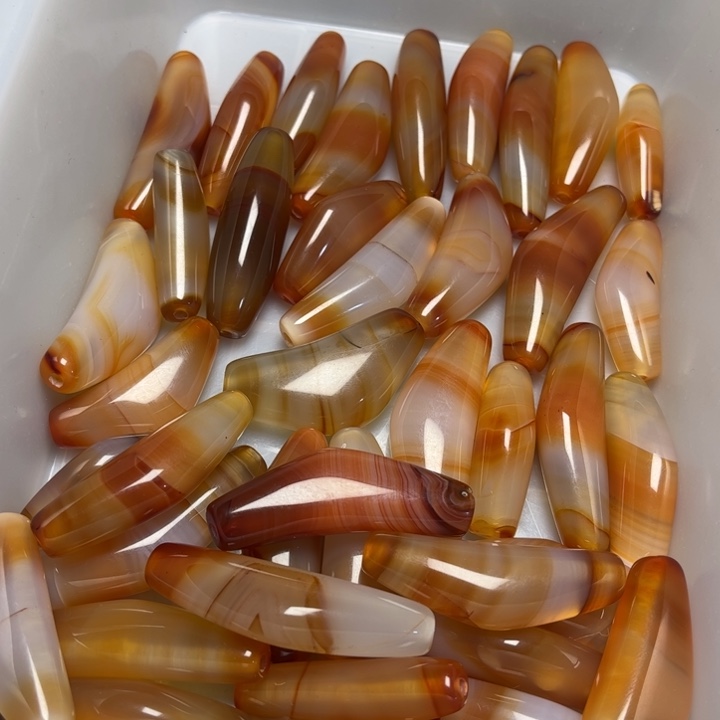 颈饰玻璃3340。福利1个