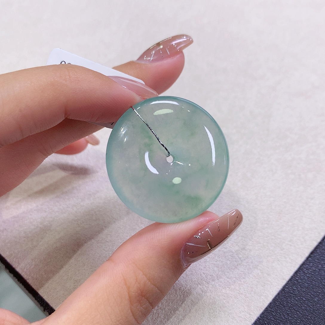 翡翠未镶嵌吊坠(不含链)30.8-5.7