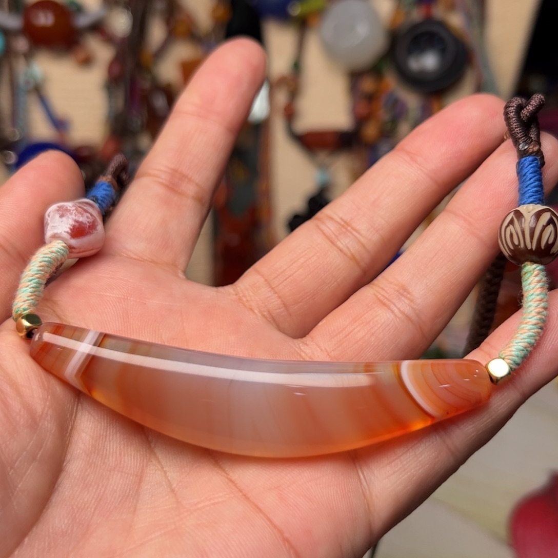 玛瑙/玉髓颈饰未镶嵌