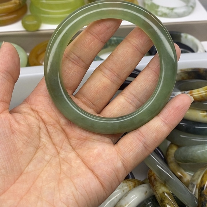 蛇纹石玉合金手镯60.8