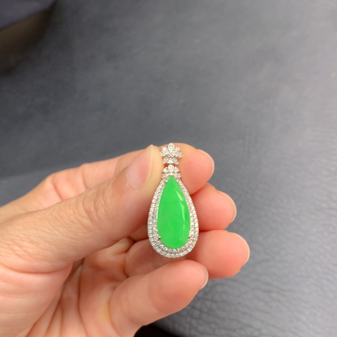 翡翠18K金镶嵌吊坠(不含链)