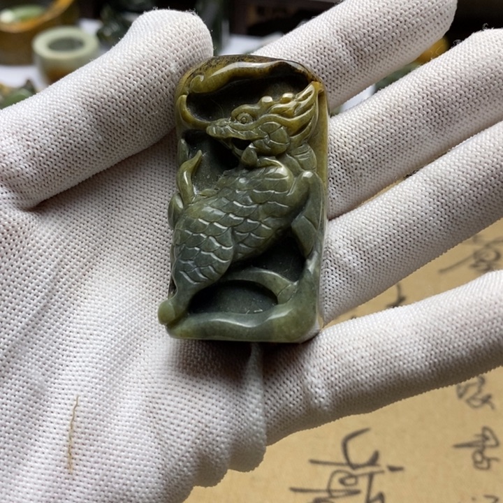 岫岩河磨玉（透闪石质玉）手把未镶嵌