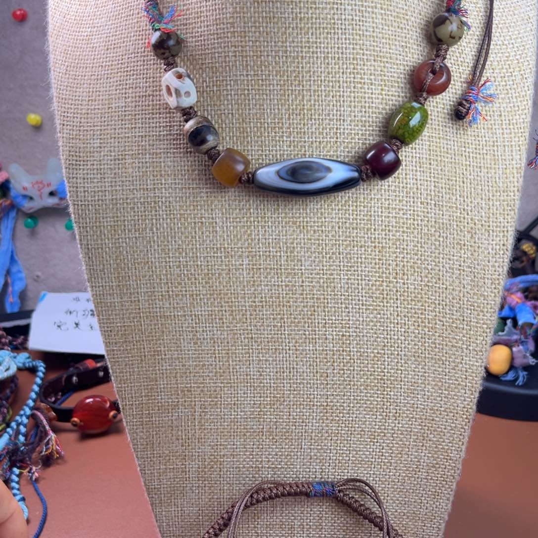 玛瑙/玉髓颈饰未镶嵌