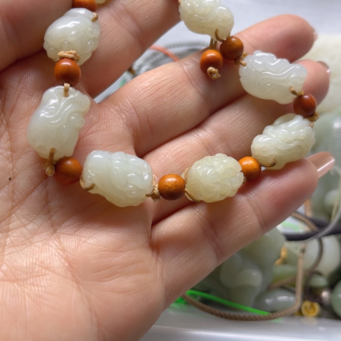 和田玉手链未镶嵌