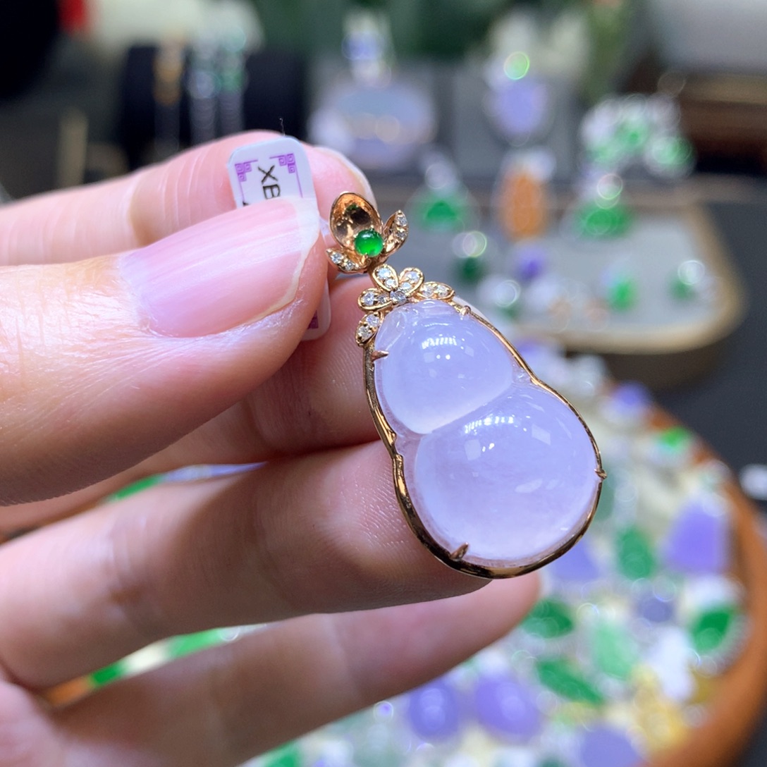 翡翠18K金镶嵌颈饰翡翠吊坠项链