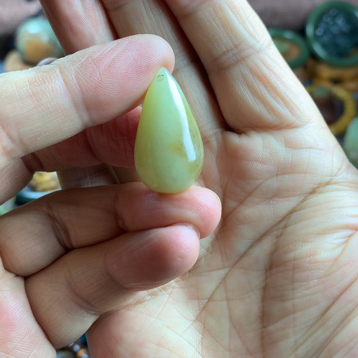 岫岩老玉（透闪石质玉）未镶嵌吊坠(赠链)