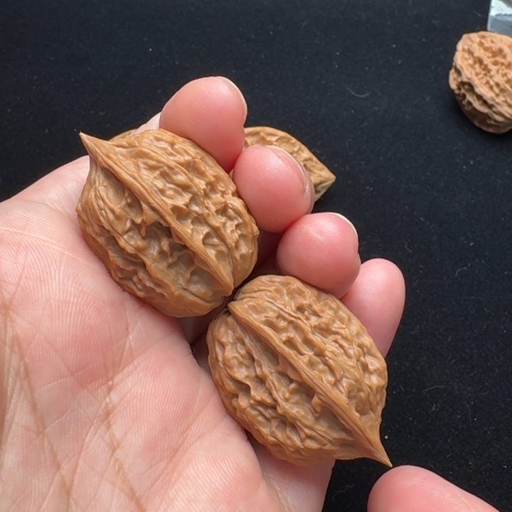 文玩核桃吊坠野生鸡心【0902】