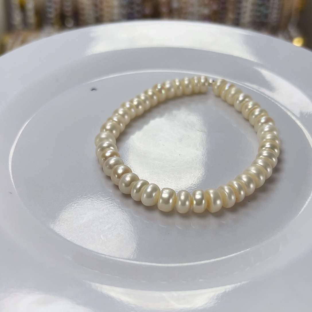 钛钢淡水珍珠手绳