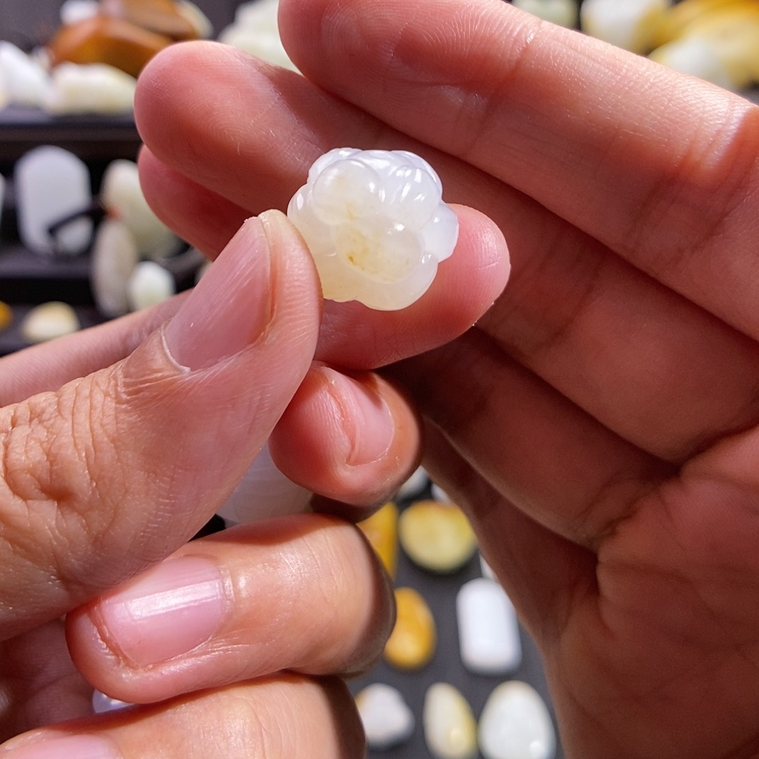 和田玉颈饰未镶嵌A****