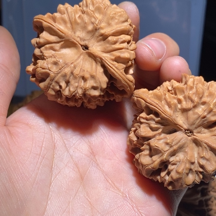 9***@桃核吊坠黄尖官帽