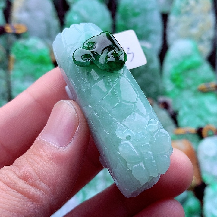 翡翠吊坠(不含链)未镶嵌